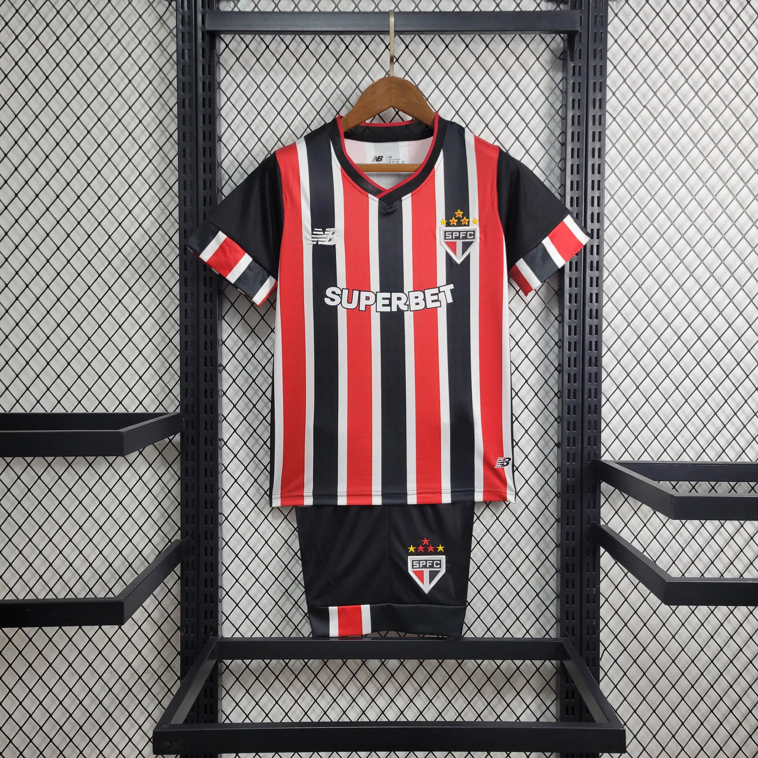 Conjunto Infantil São Paulo II - 24/25