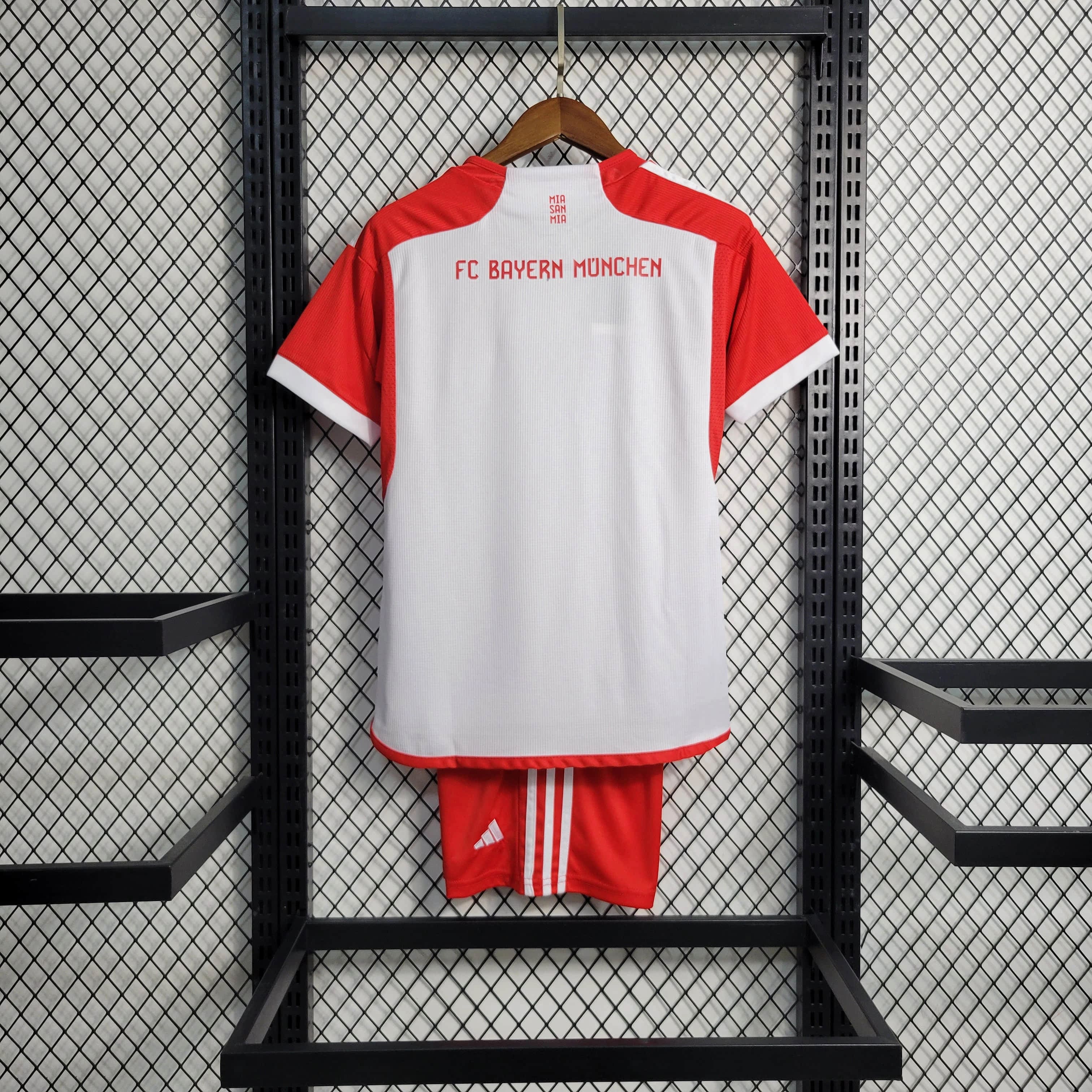 Kit Infantil Bayern Titular 23/24
