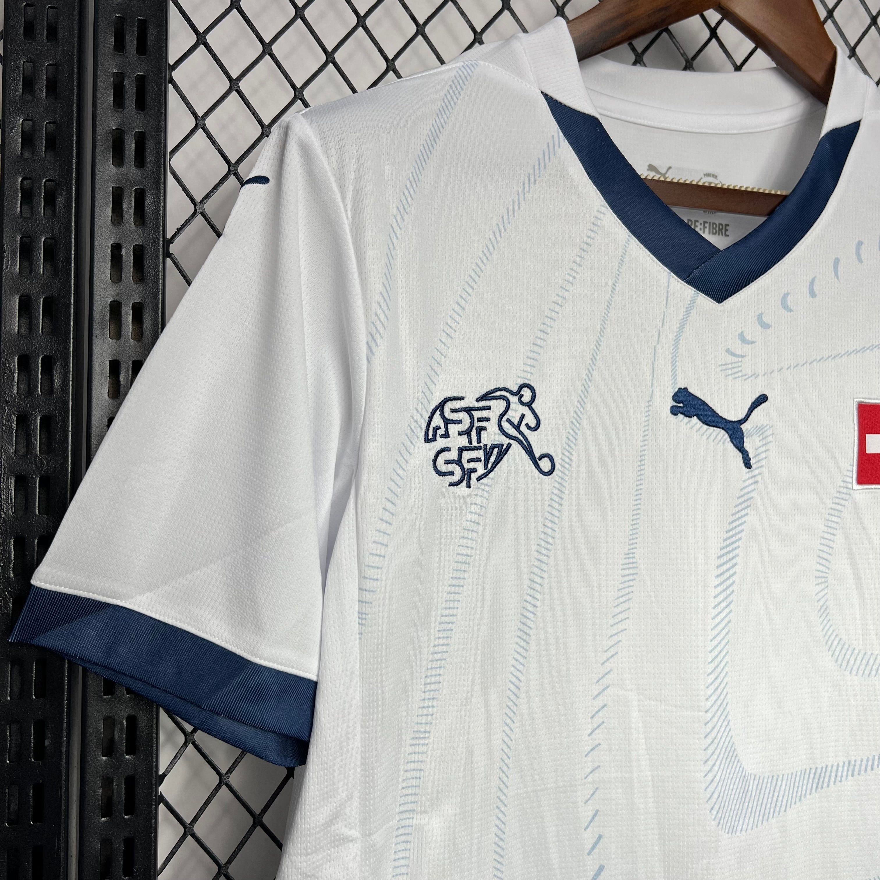 Camisa Suíça Away 24/25 - Torcedor Masculina