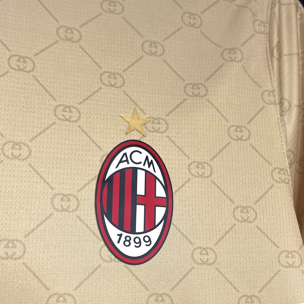 Camisa Milan Gucci Cobranded edition 24/25 - Puma Torcedor Masculina - Lançamento