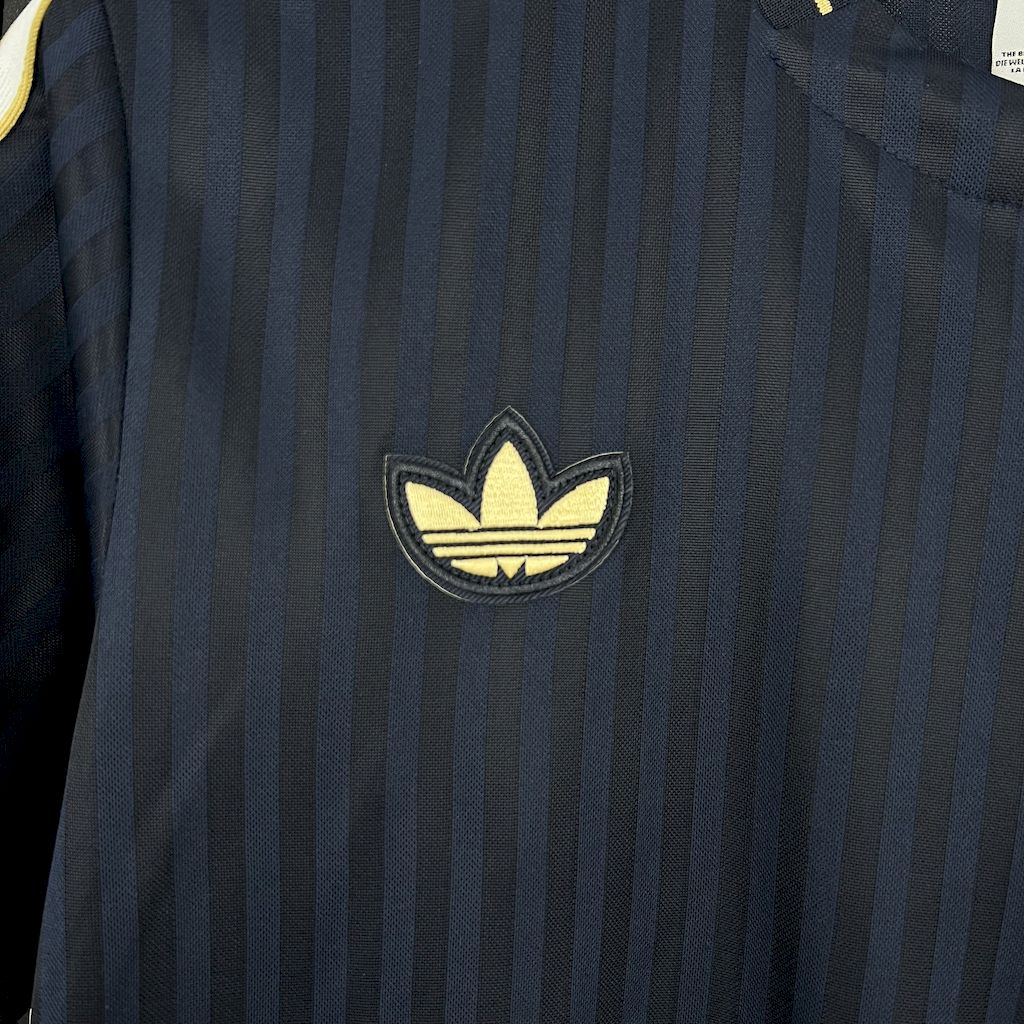Camisa Juventus Terrace Icons 25/26 - Torcedor Masculina