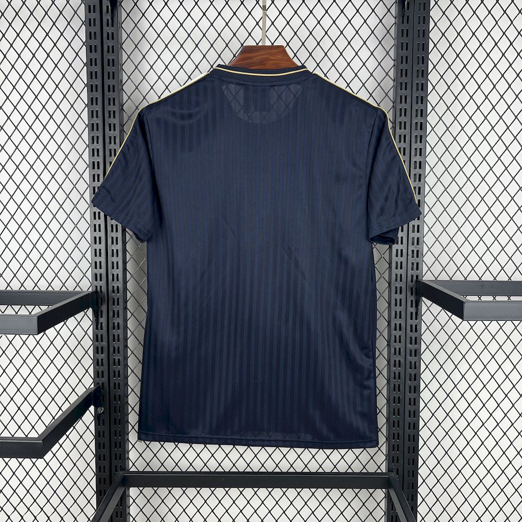 Camisa Juventus Terrace Icons 25/26 - Torcedor Masculina