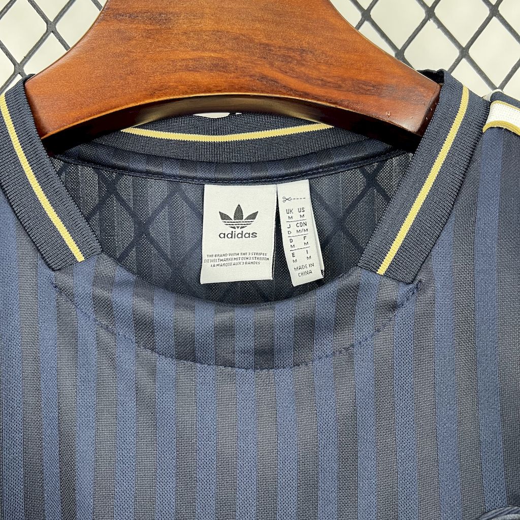 Camisa Juventus Terrace Icons 25/26 - Torcedor Masculina