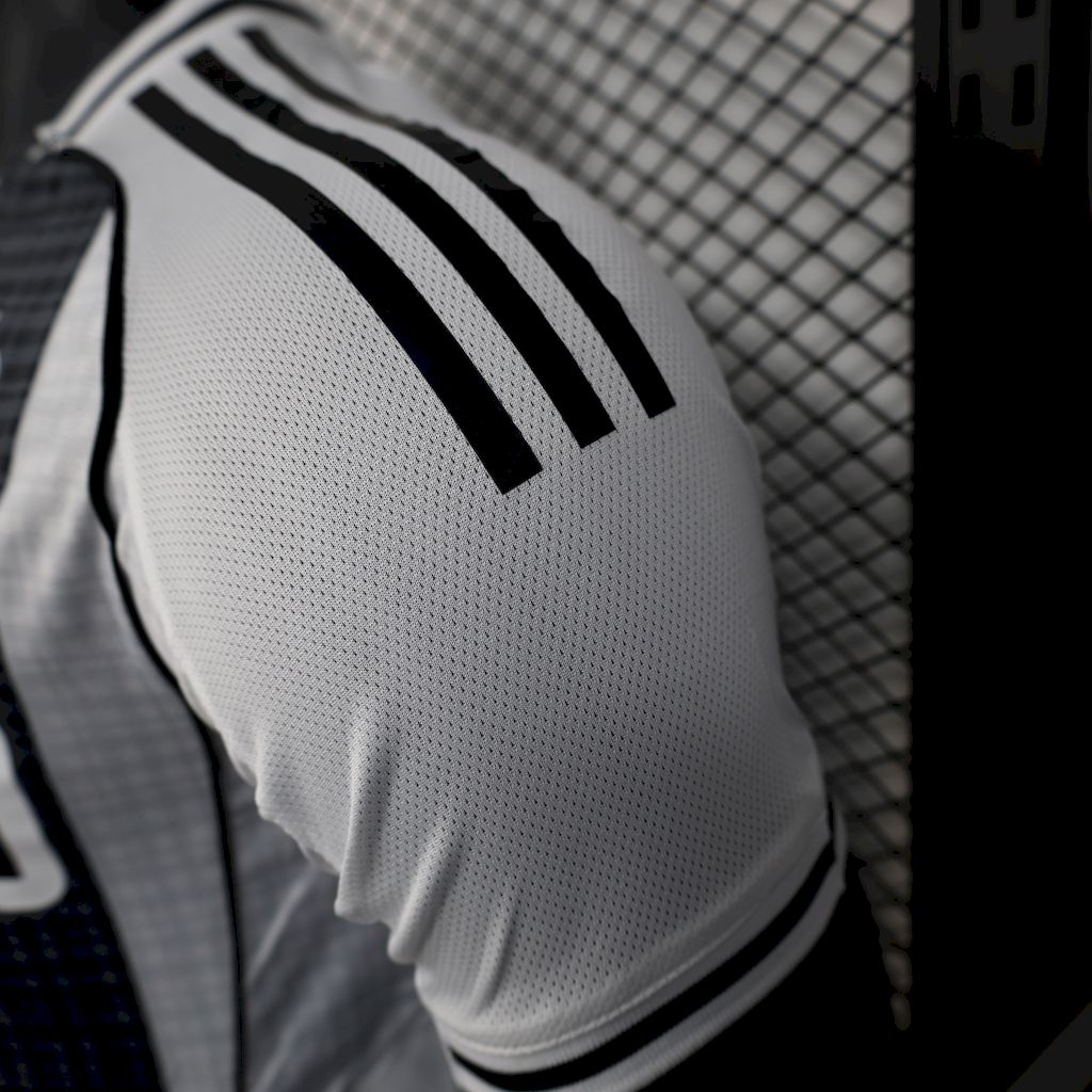 Camisa Newcastle Home 25/26 - Versão Jogador